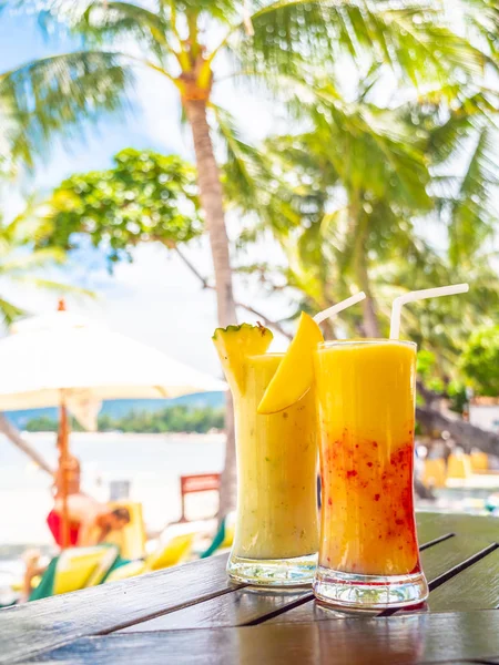 Iced Drinking Smoothies Glass Wooden Table Sea Ocean View Relax — Stock Photo, Image