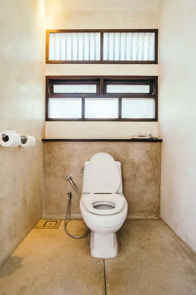 Beyaz kase koltuk dekorasyon banyo iç