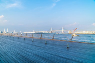 Osanbashi iskele veya Japonya'da güzel yokohama şehir manzarası ile Köprü