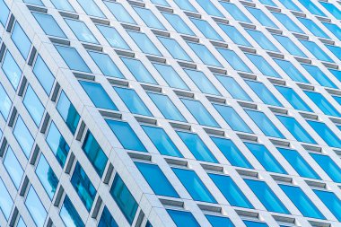 Güzel dış ofis binası ve mimari pencere desenli