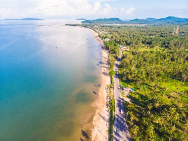 Plaj ve deniz chumphon İl Tayland seyahat ve tatil için güzel havadan görünümü
