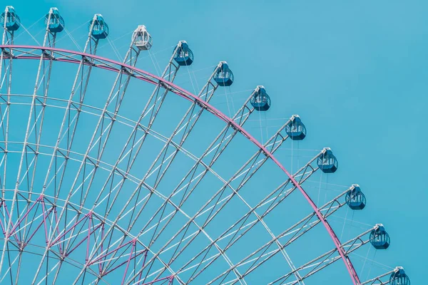 Óriáskerék Fesztivál Vidámparkban Kék Háttér — Stock Fotó