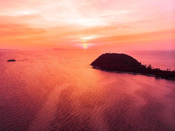 Vista Aerea Bella Spiaggia Tropicale Mare Isola Tramonto Viaggi Vacanze — Foto Stock