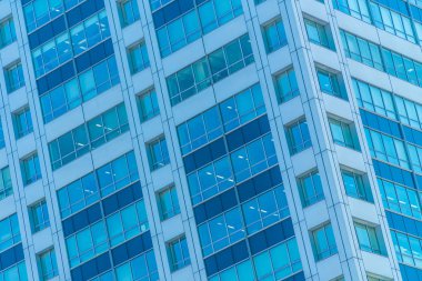 Güzel dış ofis binası ve mimari pencere desenli