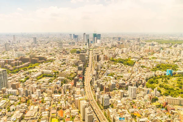 美しい建築で日本の都市の景観 — ストック写真