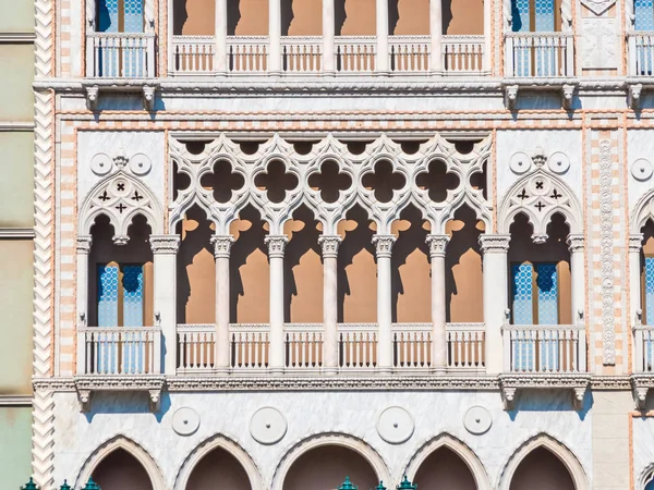 Krásná Architektura Budovy Okna Stěny Exteriérové Itálii Stylu — Stock fotografie