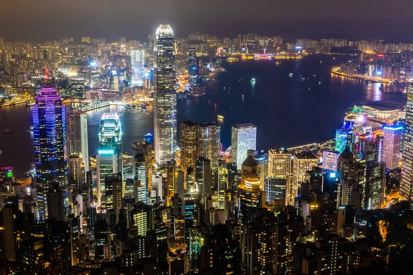 美丽的建筑 在黄昏和黑夜中 香港城市的外部景观 — 图库照片
