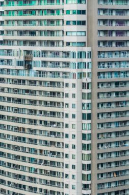 Güzel dış ofis binası ve mimari pencere desenli