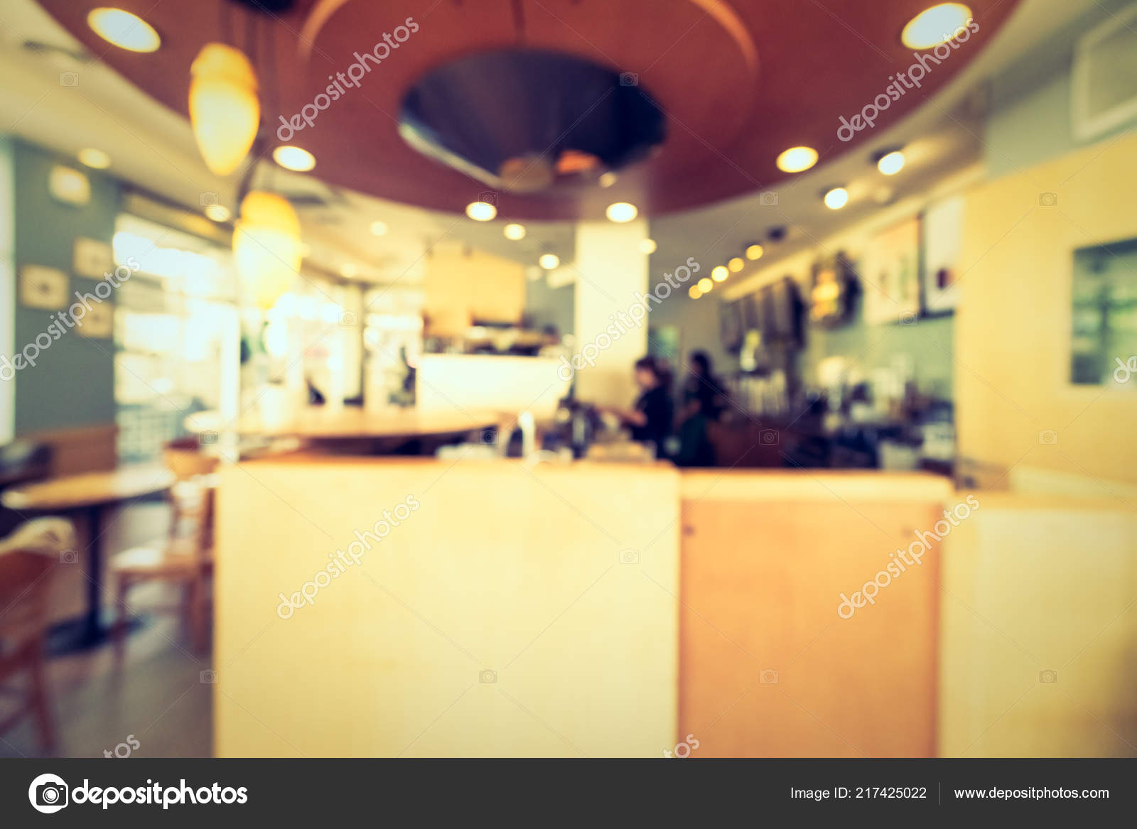 抽象的なぼかしのレストラン コーヒー ショップ カフェ インテリアの背景 ストック写真 C Mrsiraphol 217425022