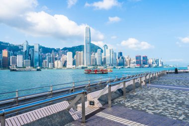 Hong kong şehir manzarası ile mavi gökyüzü arka plan dış cityscape bina güzel mimari