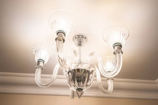 Schöne Luxuriöse Elektrische Deckenlampe Dekoration Innenraum — Stockfoto