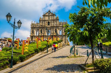 Çin, harabe mavi gökyüzü arka plan ile Makao şehrinin st pual kilise Simgesel Yapı ile bina Macau - 6 Eylül 2018 - güzel eski mimari