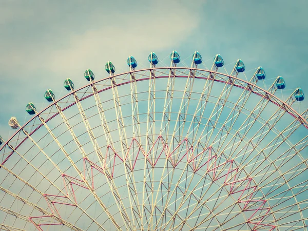 Grande Roue Dans Parc Avec Fond Bleu Ciel Filtre Vintage — Photo