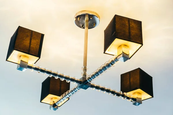Sufitowe Lampy Ozdoba Wnętrza Pokoju — Zdjęcie stockowe