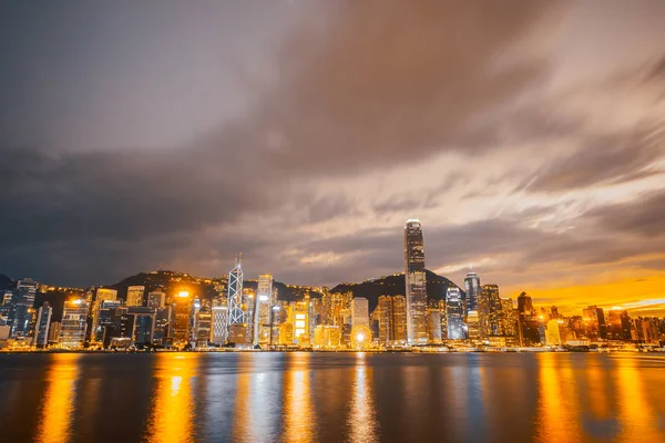 Krásná Architektura Vytváření Panoráma Panorama Hong Kongu Soumraku Noci — Stock fotografie