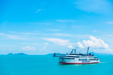 Koh Samui Adası, Tayland - 14 Mayıs 2018: Tayland Koh Samui Adası'na Seatran feribot taşıma yolcu Donsak iskele Surat Thani Eyaleti