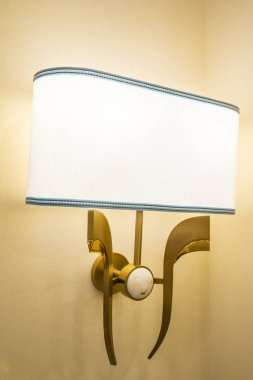 Güzel elektrikli tavan lambası dekorasyonu oda içi