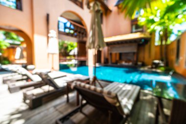 Seyahat ve tatil için güzel otel resort ve yüzme havuzu arka plan bulanıklık