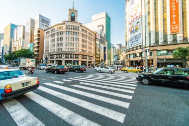 Tokyo Japonya - 1 Ağustos 2018: Ginza alandır en lüks alışveriş merkezi ve mağaza tokyo Japonya