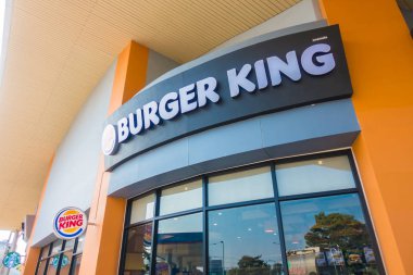 Nonthaburi, Tayland 20 Ocak 2018 Burger king's Tayland ve dünya çapında birçok mağaza fastfood Restoran