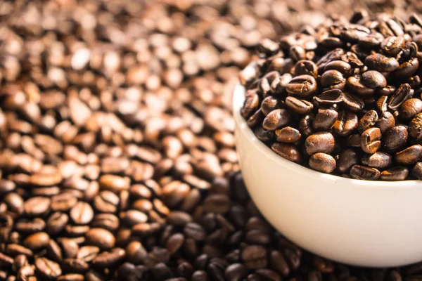 Brown Coffee Beans White Cup Mug — Stock Photo, Image