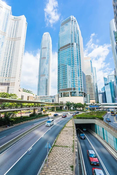 Όμορφο Αρχιτεκτονικό Γραφείο Κτίριο Εξωτερικό Ουρανοξύστη Στο Χονγκ Κονγκ Πόλη — Φωτογραφία Αρχείου
