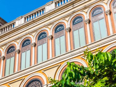 Güzel mimari pencere ve duvar ile bina dış İtalya tarzı