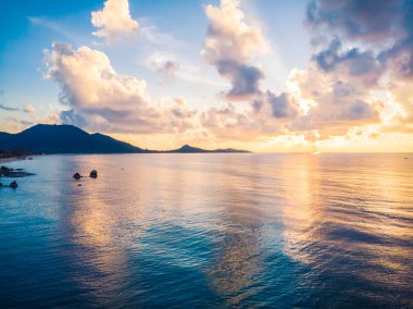 Plaj ve deniz ya da okyanus koh samui Adası Tayland seyahat ve tatil için güzel havadan görünümü