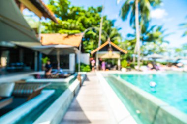 Seyahat ve tatil için güzel otel resort ve yüzme havuzu arka plan bulanıklık
