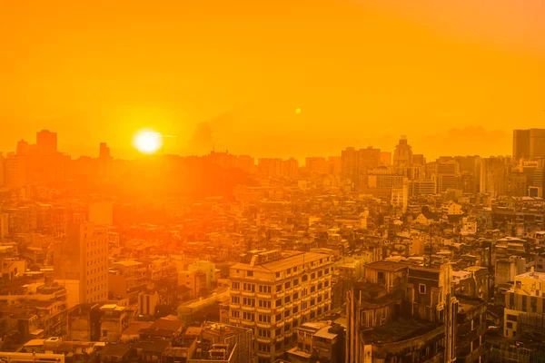 Kaunis Arkkitehtuuri Rakentaa Kaupunkikuva Macau Kaupungin Horisonttiin Auringonnousun Aikaan — kuvapankkivalokuva