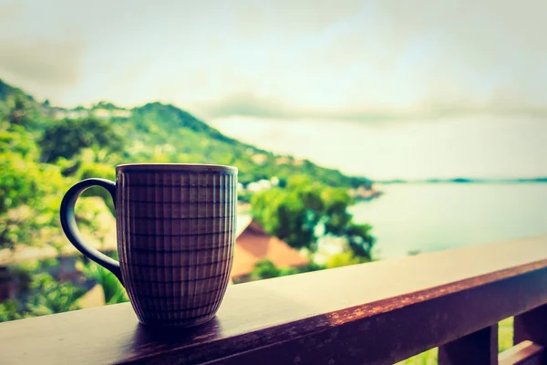 Sıcak Kahve Fincanı Güzel Tropik Açık Görüş Için Relax Eğlence — Stok fotoğraf