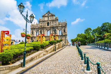 Çin, harabe mavi gökyüzü arka plan ile Makao şehrinin st pual kilise Simgesel Yapı ile bina Macau - 6 Eylül 2018 - güzel eski mimari