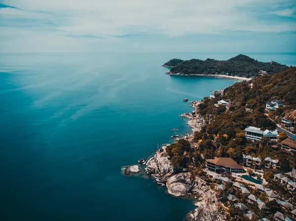 Vista Aérea Hermosa Playa Tropical Mar Con Palmeras Otros Árboles — Foto de Stock