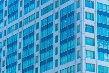 Güzel dış ofis binası ve mimari pencere desenli