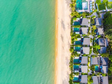 Güzel tropikal plaj ve deniz hurma ve koh samui Adası seyahat ve tatil için diğer ağacında havadan görünümü