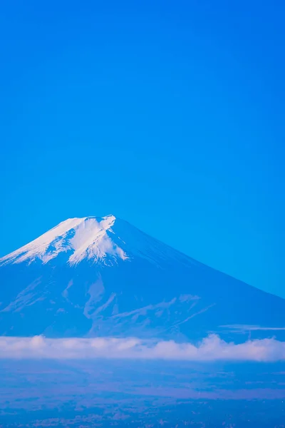 Bellissimo Paesaggio Fuji Montagna Intorno All Acero Foglia Con Nuvola — Foto Stock