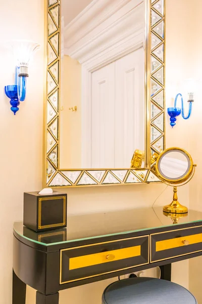 Hermoso Tocador Lujo Con Espejo Grande Decoración Silla Interior Habitación — Foto de Stock