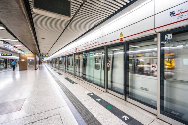 Hong kong, Çin - 14 Eylül 2018: Mtr metro istasyonudur içinde hong kong şehir