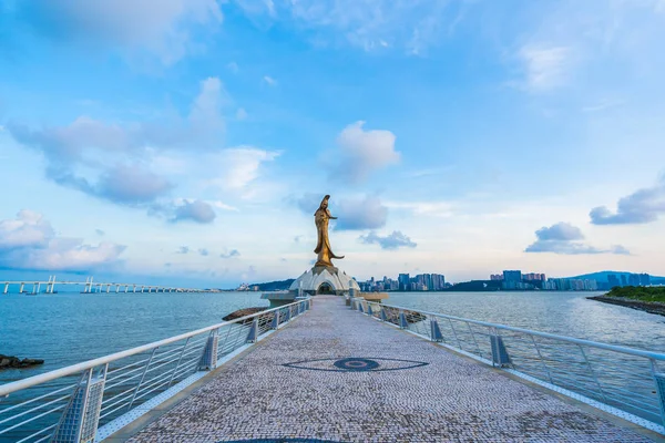 美丽的昆我雕像地标在澳门市 — 图库照片