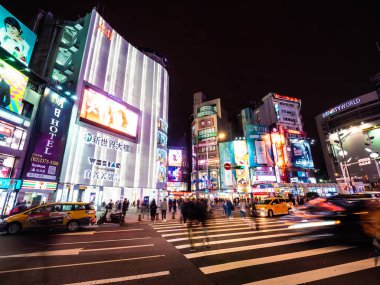Taipei, Tayvan - 27 Kasım 2018: Ximending sokak pazar Tayvan popüler bölgesi olduğunu