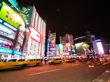 Taipei, Tayvan - 27 Kasım 2018: Ximending sokak pazar Tayvan popüler bölgesi olduğunu