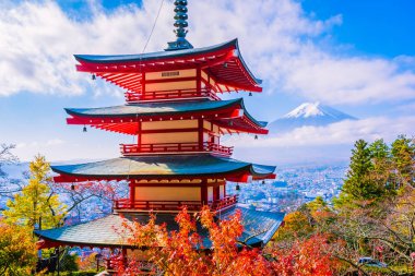 Dağ fuji chureito pagoda akçaağaç ağaç yaprak sonbahar sezonu Yamanashi Japonya çevresinde ile güzel manzara