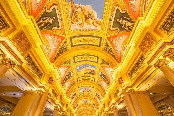 2018年9月10日 美丽的豪华酒店度假村和赌场游戏在威尼斯的地标澳门城市 — 图库照片