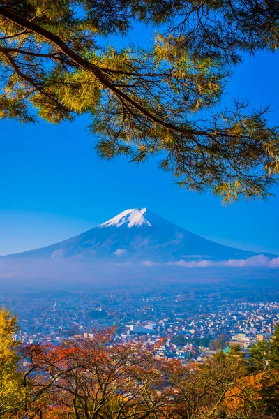 Beau Paysage Fuji Montagne Autour Érable Avec Nuage Blanc Ciel — Photo