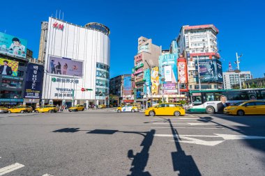 Taipei, Tayvan 30 Kasım 2018: Ximending piyasasıdır alışveriş yeni moda ve yiyecek bir şeyler bulmak için popüler bir yer Taipei