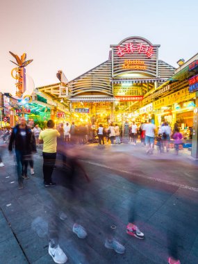 Taipei, Tayvan - 1 Aralık 2018: Shilin Gece pazar yeri Tayvan ve popüler bölgesi olduğunu