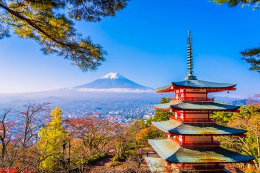 Dağ fuji chureito pagoda akçaağaç ağaç yaprak sonbahar sezonu Yamanashi Japonya çevresinde ile güzel manzara