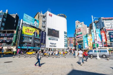 Taipei, Tayvan 30 Kasım 2018: Ximending piyasasıdır alışveriş yeni moda ve yiyecek bir şeyler bulmak için popüler bir yer Taipei