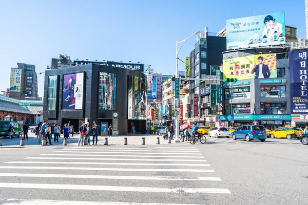 Taipei, Tayvan 30 Kasım 2018: Ximending piyasasıdır alışveriş yeni moda ve yiyecek bir şeyler bulmak için popüler bir yer Taipei