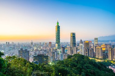 Güzel manzara ve cityscape taipei 101 yapı ve Mimarlık twilight ve gece Tayvan City